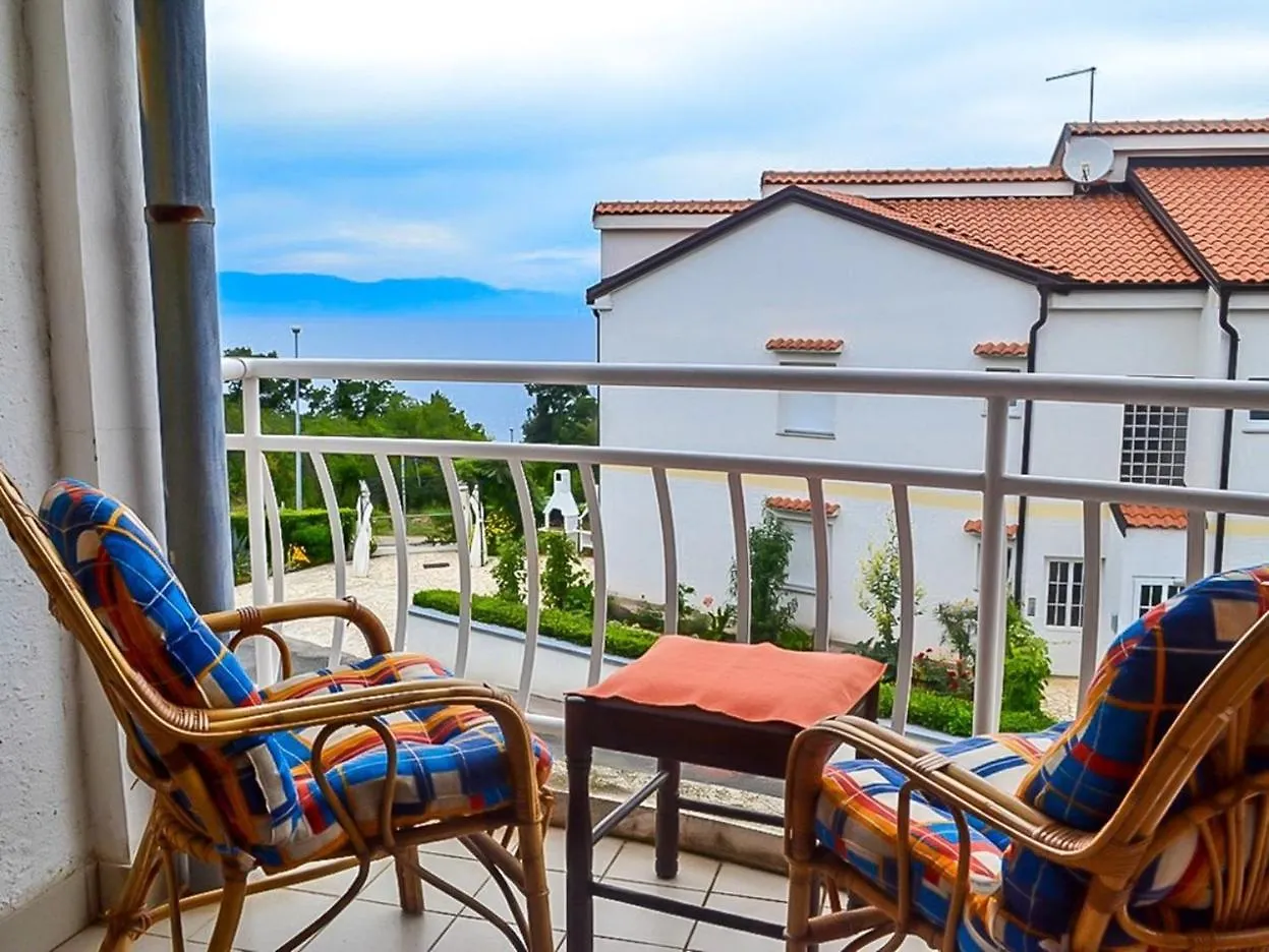 Apartment In Njivice/Insel Krk 13239
