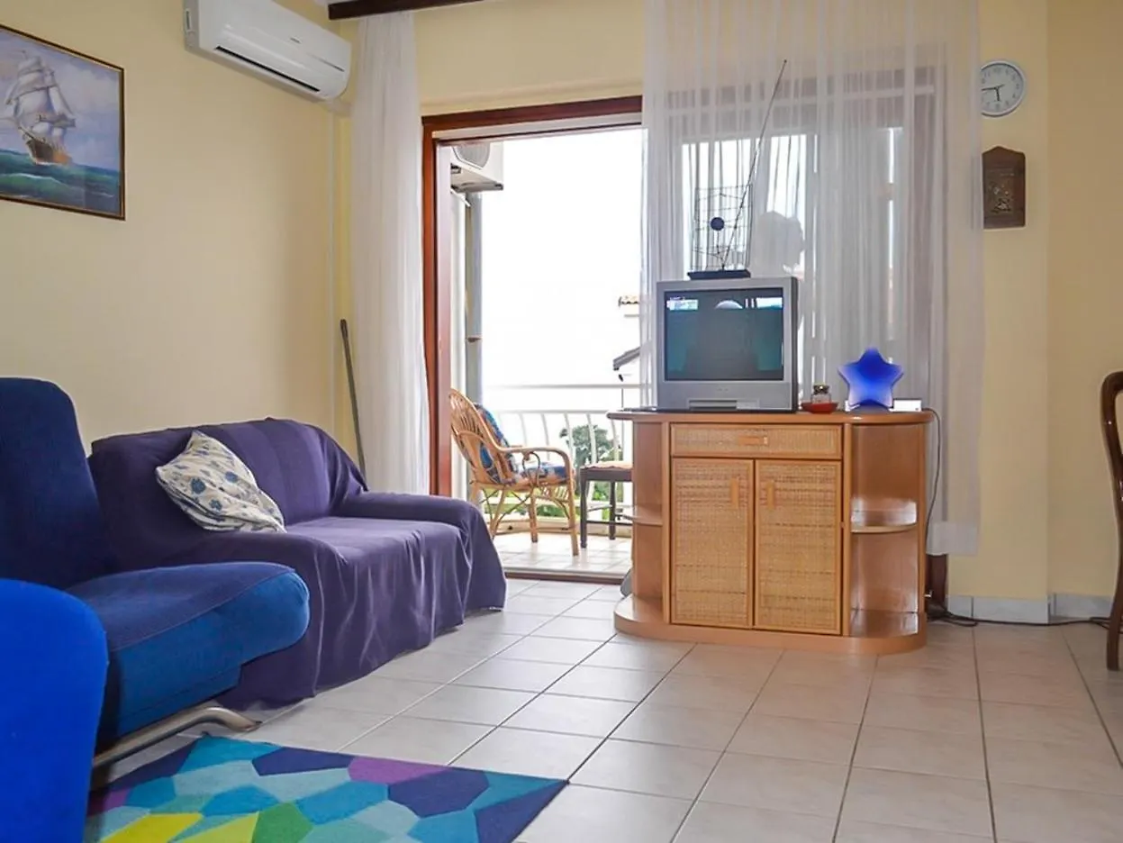 Apartment In Njivice/Insel Krk 13239